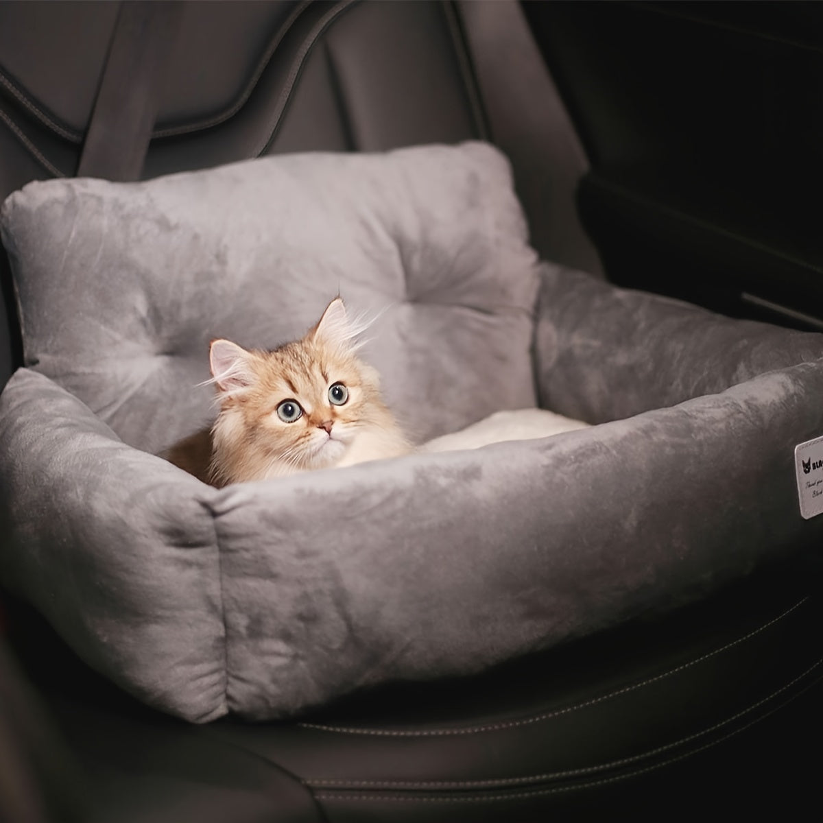 [Gray Pet Carrier] Soft Gray Pet Carrier, Car Seat for Cats and Small Dogs | Adjustable Straps, Ergonomic Design for Safe Travel, Secure Fit for Vehicles