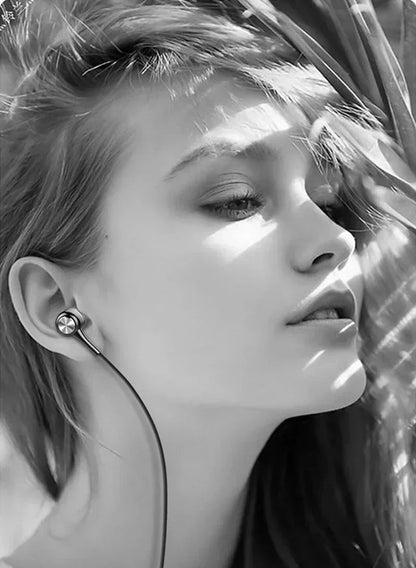 1-8pcs 3.5mm Wired Headphones In Ear Wired Earphones with Microphone Bass HiFi Stereo Earbuds Sports In-line Control For Phones